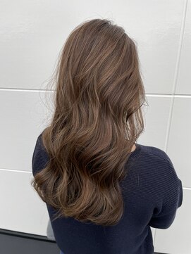 スティーナ(SUTEANA) ナチュラルブラウンカラー