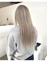 ブリックマウントヘアメイク(Blic mt hair make)&nbsp;ホワイトミルクティーロング