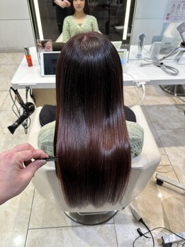 ケンジ 平塚 アネッタ(KENJE annetta) 暖色カラー×艶髪×髪質改善ストレート