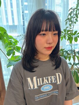 インビテーション(invitation) 内巻きレイヤースタイル