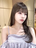 グロー 大宮(GLROW)&nbsp;ミディアムレイヤー　オリーブベージュ　韓国ヘア