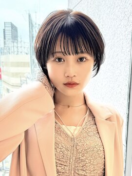 アフロート ルヴア(AFLOAT RUVUA) 『岩田莉奈』40代50代お洒落な白髪染ショートボブ新宿ケアカラー