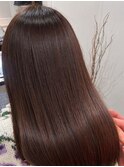艶髪ストレートで理想のロングヘアへ