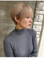 リノア(LINO'a)&nbsp;【ホワイトブロンド　ショートマッシュ】