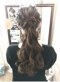 ふんわりロングローポニーアレンジ【ヘアアレンジ　立川南/袴】