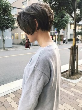 サン(son) 前下がりショート