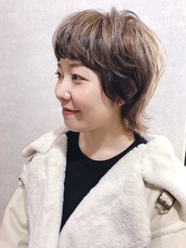 フロート 小阪店(float) シアーべージュ_エアリーミディ 黒髪 ホワイトアッシュ