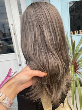 フース(Hus) ホワイトベージュ