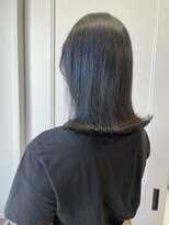 へアメイクワンプラス 四日市(HAIR MAKE ONEplus) 重く見えない 暗髪カラー秋×冬艶髪ミディアム２０代１０代