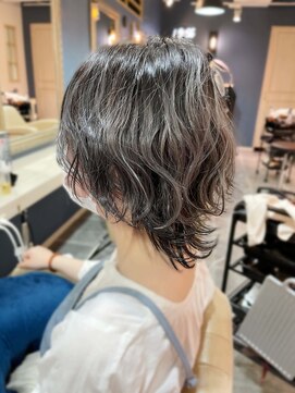 アロート 宮原(Aroute) くびれが可愛いウルフヘアー！