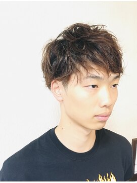 ワンラッキー(ONE LUCKY) くせ毛風パーマ