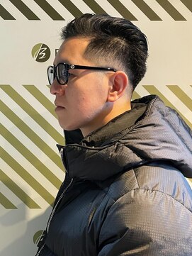 バーバーバー アカバネ(BARBER-BAR AKABANE) フェードカットスタイル【BARBER-BAR】
