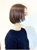 大人の前上がりボブ
