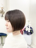 ホンネ(honne.) グレージュカラー×大人ボブ
