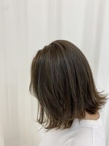 イケハ(IKEHA)&nbsp;ロブ×ハイライトなアッシュ