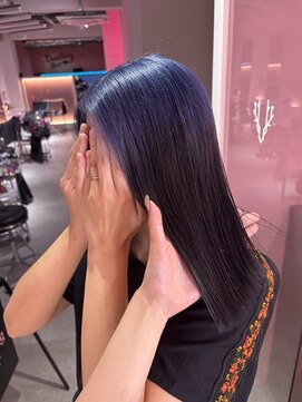 ダズリングディア(Dazzling Deer) 青／ブラック／暗めカラー／ストレート／ミディアム／学割