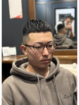 銀座 シノ 本店(shino) 【理容室】バーバー　顔剃り　フェード　クロップ