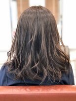 ミーティア バイ クアトロ(Meteor By QUATRO)&nbsp;大人ナチュラルなスターダストグレージュ