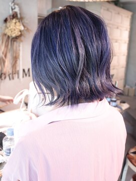 ロリム(RorriM) レイヤーカット　ブルーパープルアッシュ　ダブルカラー