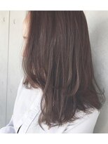 ヘアーサロン トランク(TRUNK)&nbsp;レイヤー　アッシュ系カラー　ツヤ感　重ためミディアム