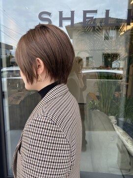 シェルハ(SHELHA) 大人可愛い丸み前下がりショート