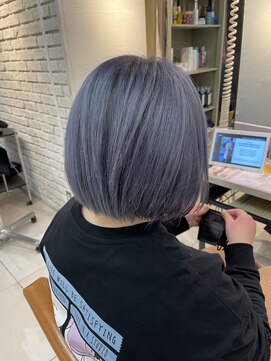 アジールヘア 池袋東口店(agir hair) ショートボブのブルーグレー◯ビタミンカラー池袋　池袋東口