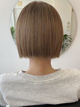 ニーナ(NI-NA) ミニボブ