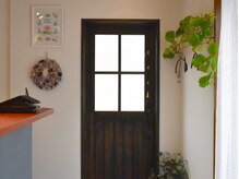 ハル(hal.)の雰囲気（落ち着いた雰囲気の店内でお待ちしております。）