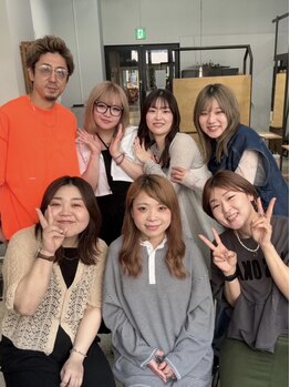 リンダ(LINDA)の写真/【女性も男性もお待ちしています＊】丁寧な接客と技術であなたの"なりたい"を実現◇相談しやすい雰囲気が◎