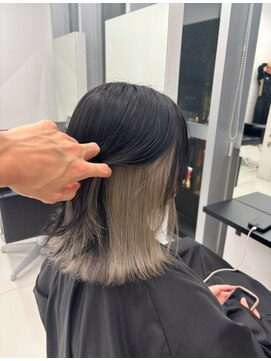 アライブ ハラジュク(ALIVE harajuku) 【ALIVE 夕貴】シルバーインナーカラー