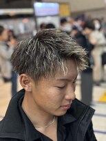 スタッグス 上野御徒町(STUG'S)&nbsp;ホワイトメッシュツイストパーマ