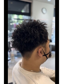 ノーム バイ アウラ(norm. by aura) 【フルバックツイスパ】