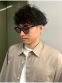 波巻きスパイラルパーマ 束感 眉カット ツーブロック 20代30代