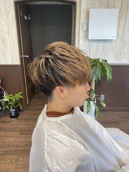 美容室 スタンド(Stand)の写真/男性も居心地の良い空間がメンズに大人気♪経験値の高いスタッフが、一人一人に合わせたスタイルを提案◎