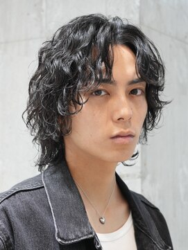 フィフス(fifth) 原宿シャドウパーマメンズカットセンターパートコンマヘアfifth