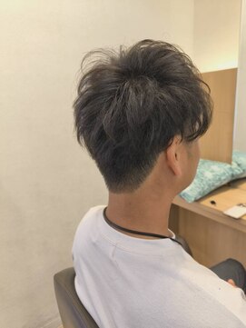 ウイバイファースト(u'i by first) ツーブロックスタイル