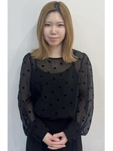 サローネウィズホワイト(salone with white)&nbsp;服部 愛