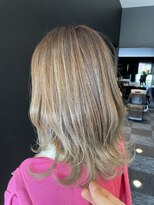 サローネデ アグスティナ バイ サンバンチ(salones de agustina by sanbanchi)&nbsp;ミルクティーベージュ/オリーブグレージュ×ハイライト