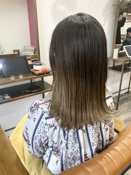 メール(Mer...) 大人可愛いいグラデーションカラー