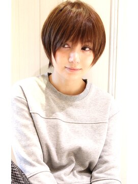 レウナ 外苑前(Reuna) 20代30代40代大人可愛いマッシュショート　黒髪でも可愛い