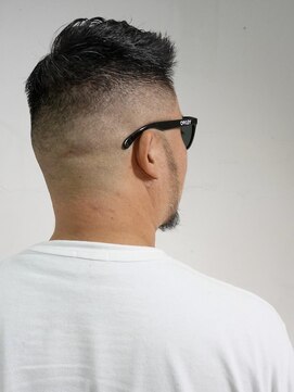 ワンワンオー バーバーショップ 長浜店(@110 BARBER SHOP) 30代おすすめ！クロップアップバング