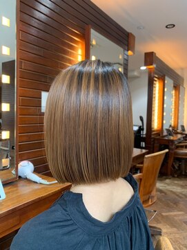 アンソリット ボーテ(INSOLITE BEAUTE) [大人女性サロン/広尾]ハイライトボブ