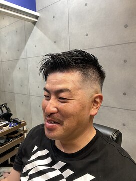 アルト(alt) スキンフェード