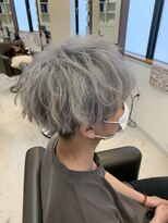 ヘアリゾートハピネス 陽光町 ホワイトグレーカラー