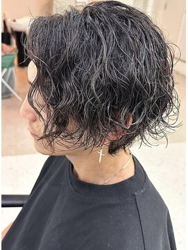 ウェイビーエフティフィフス 横浜西口(WAVEY ft.fifth) スパイラルパーマ無造作パーマメンズパーマツーブロックフェード