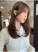 レイヤーカットワンカールミルクティーベージュ