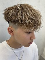 ルースト 西院店(ROOST)&nbsp;スペインカール×ホワイトハイライト