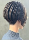 刈り上げ 前下がりショート オリーブグレージュ イルミナカラー