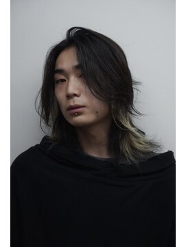 ナンバー アンフィール 渋谷(N° anfeel) ミディアムウルフ × モノトーンバイカラー