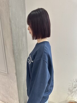 ヨーク(YOKE) YOKE 切りっぱなしボブ丸くないボブ大人ボブレッドボルドー